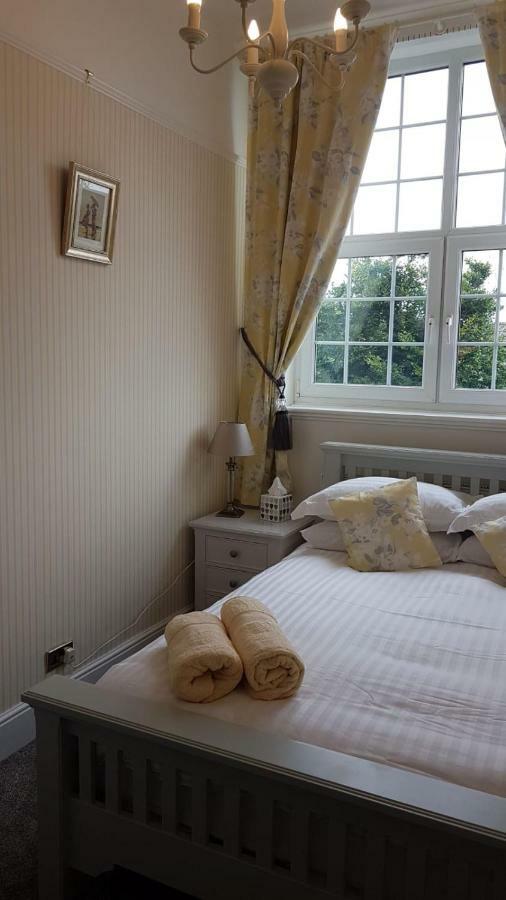 Carnegie Library: Austen Apartment 2 Bedroom Mexborough Экстерьер фото