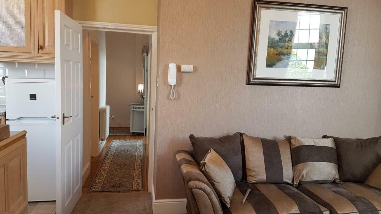 Carnegie Library: Austen Apartment 2 Bedroom Mexborough Экстерьер фото